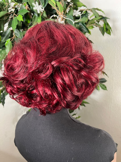 DD bouncy wig